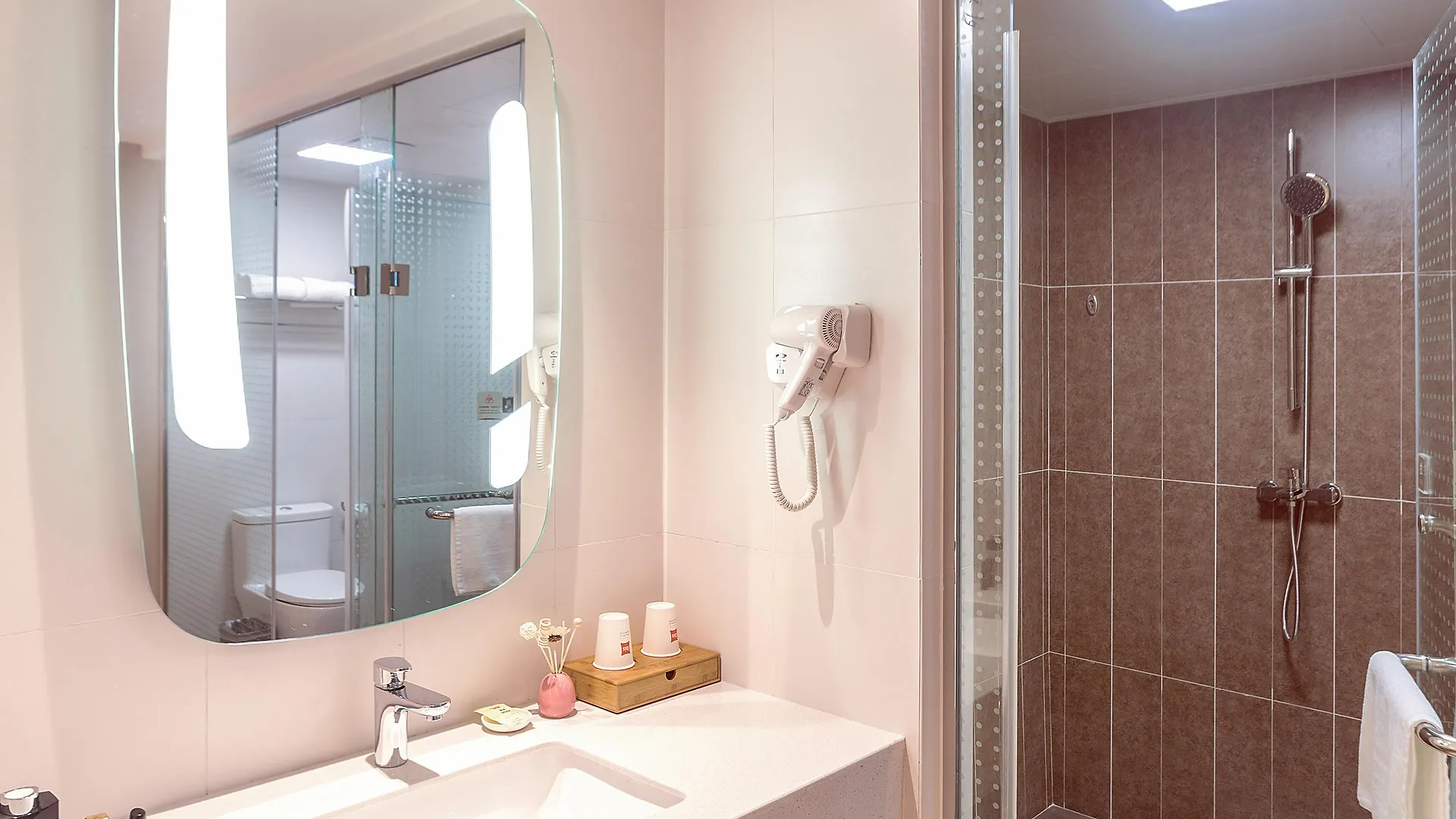 Hotel Ibis Zhengzhou Longhai Road